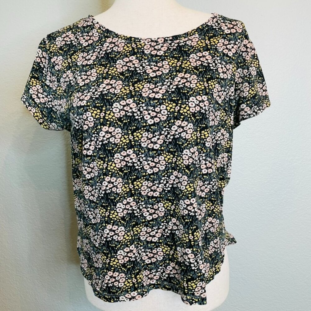 H&M Black Floral Print Boxy Casual Scoop Neck Tee Tshirt | Medium